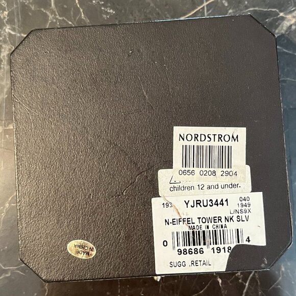 Vintage Juicy Couture Silver Eiffel Tower Necklace - Picture 4 of 8